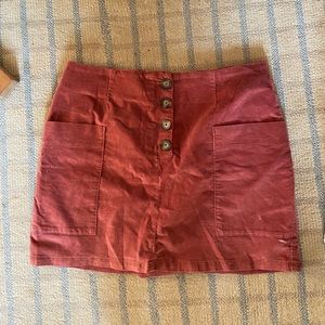 super cute fall skirt